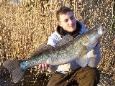 Tom met snoekbaars (foto Tom Dieleman 08) 1 1